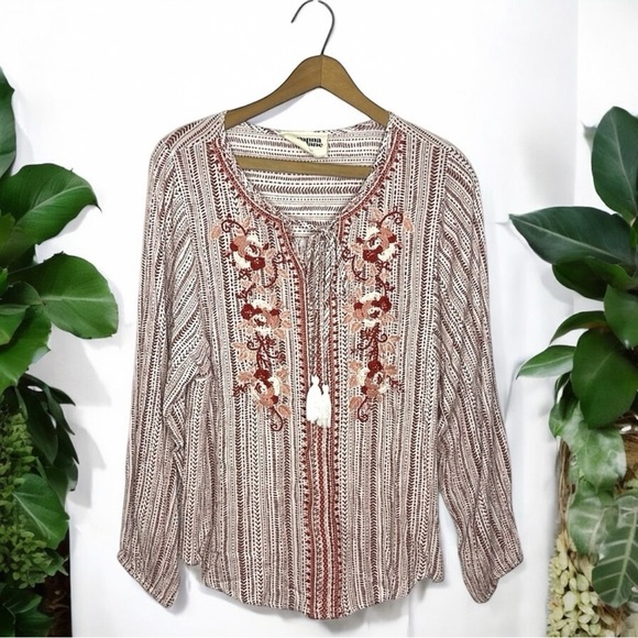 SAVANNA JANE Embroidered Boho Southwest Pattern Tassel Tie Peasant Blouse - Picture 10 of 10